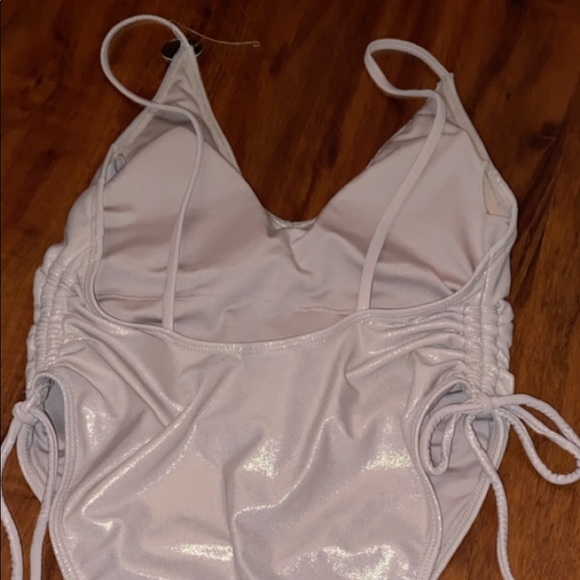 Bathing suit - Picture 1 of 3